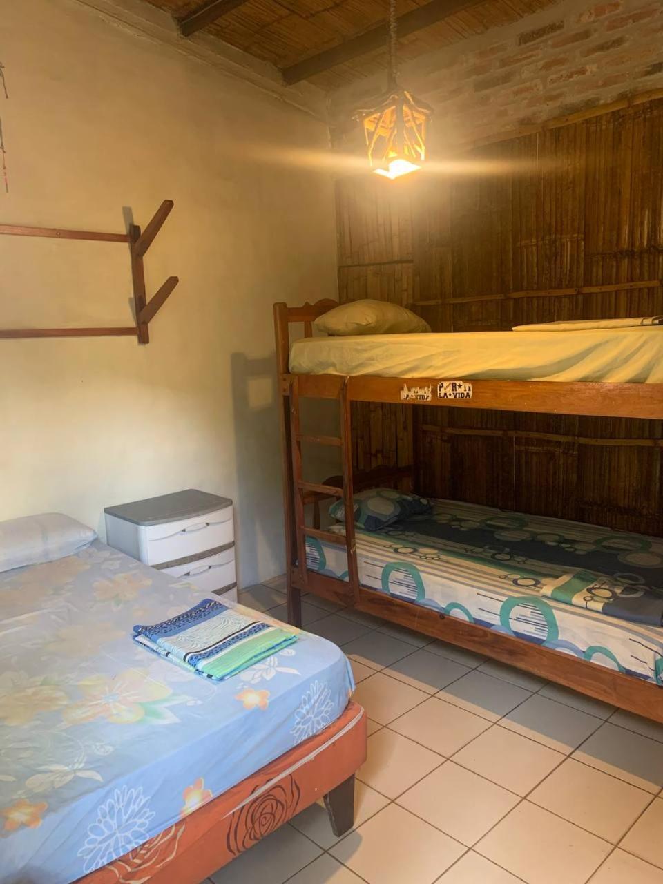 Hostal Mamacucha 몬따니따 외부 사진