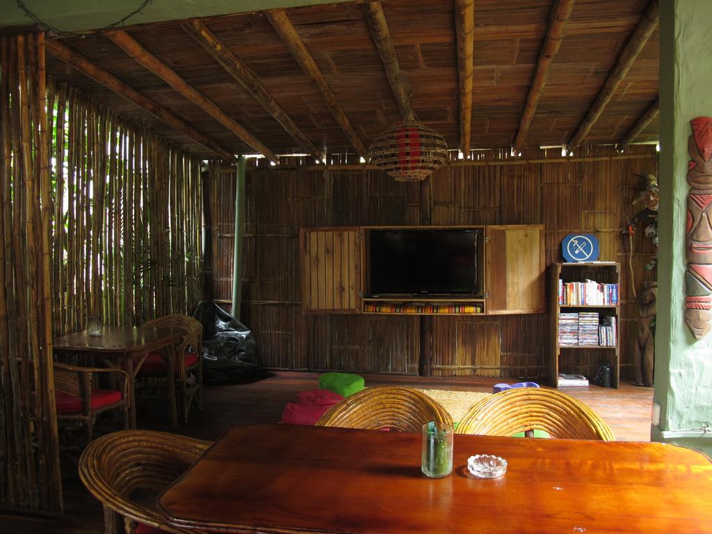 Hostal Mamacucha 몬따니따 외부 사진